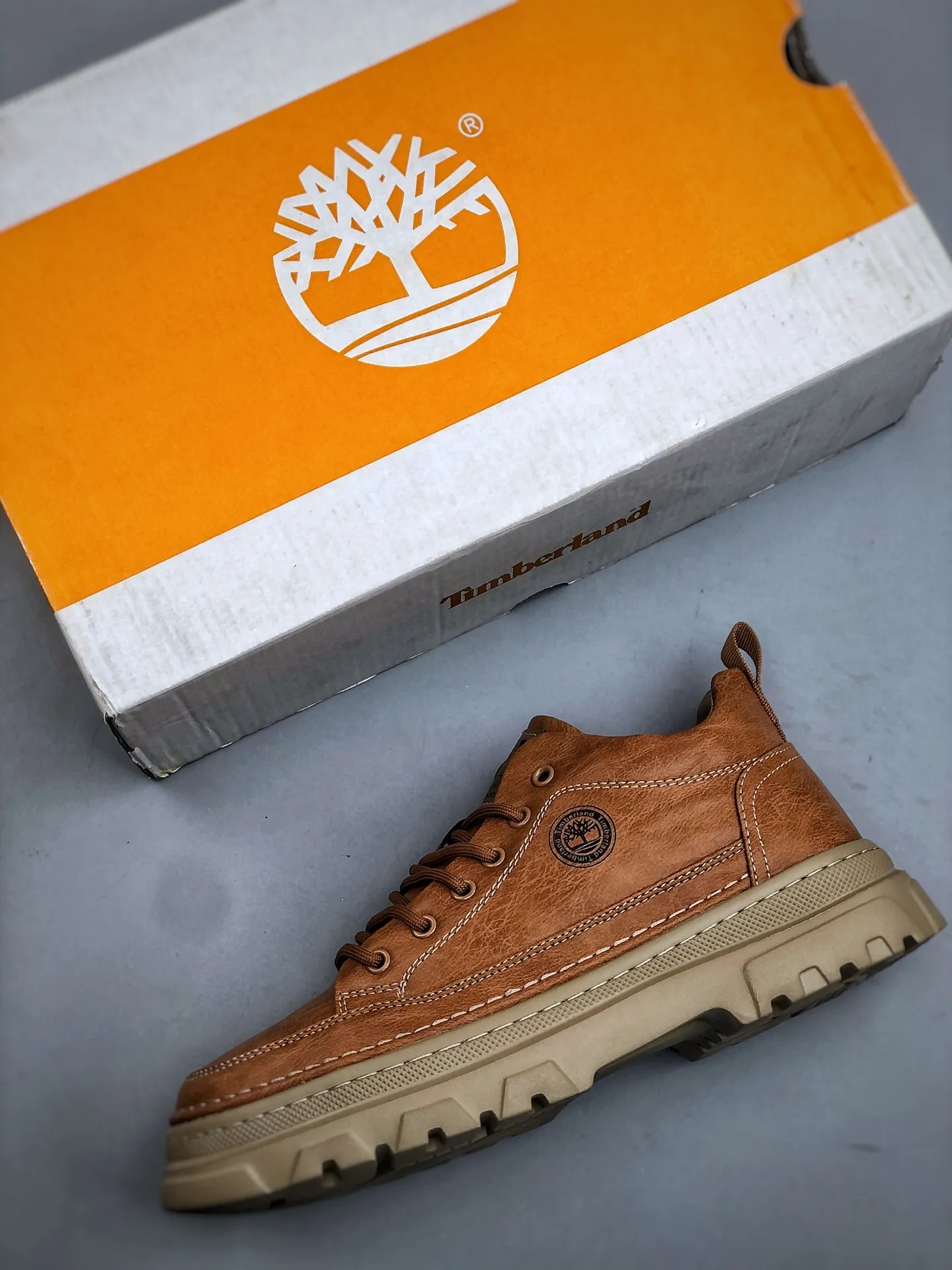 Local pick-up💰 520 supports store Timberland/Timberland classic 25ss new mid-top (plus velvet) classic re-engineered brand new upgrade Guangdong factory quality original box original packaging The fabric is made of top Italian frosted cowhide with anti-odor and anti-corrosion genuine leather latex insoles to give you a perfect wearing experience quality and durable, a must-have for sportsmen Specially designed to treat those who are not handsome High-quality feet with first-class feel Exclusive supply Official item number: TB23066 Size: 39 40 41 42 43 44